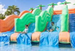 [7/18 - 9/27] 거대한 에어 풀 @ 츄라야시 파크 오키나와·동남 식물낙원